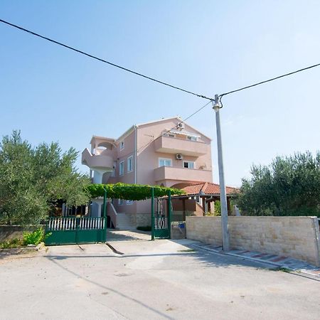 Apartment Lucija Biograd Na Moru Bagian luar foto