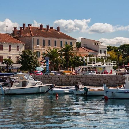 Apartment Lucija Biograd Na Moru Bagian luar foto